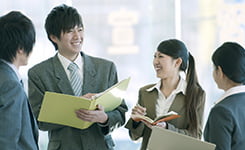 入学式・入社式…新しい季節は爽やかな白い歯を イメージ画像